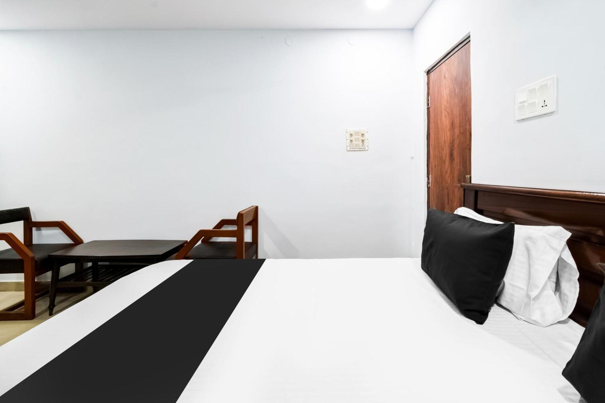 Hotel O Royal Kakatiya Maula Ali Exterior photo