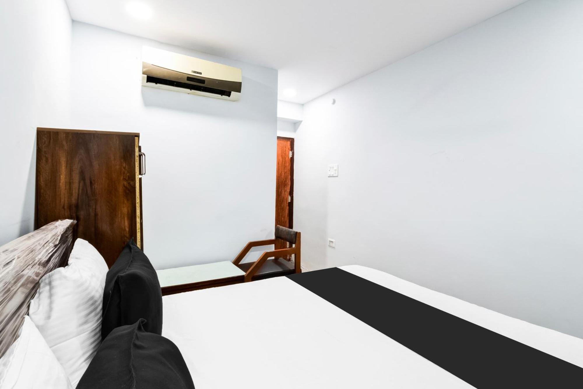 Hotel O Royal Kakatiya Maula Ali Exterior photo
